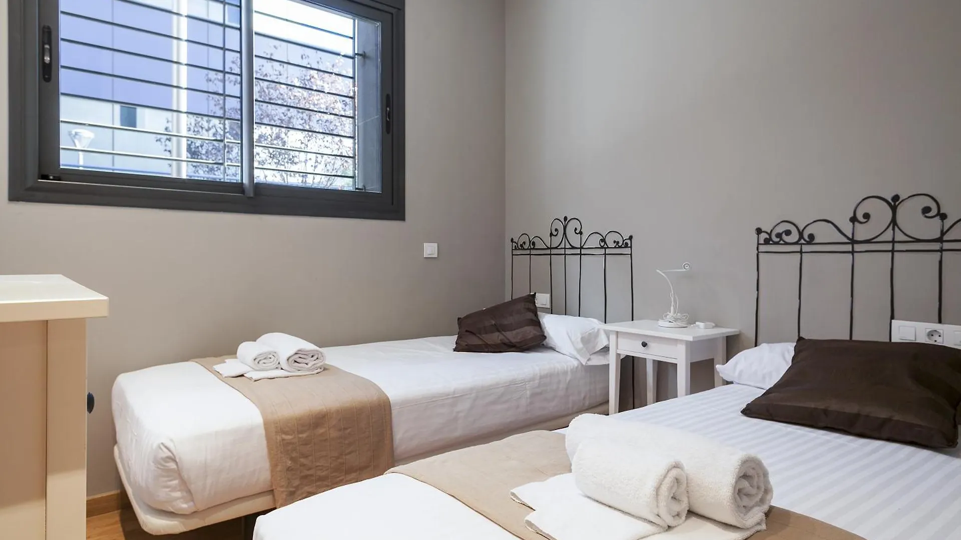 ***  Hotel Acta Laumon Barcelona Spain