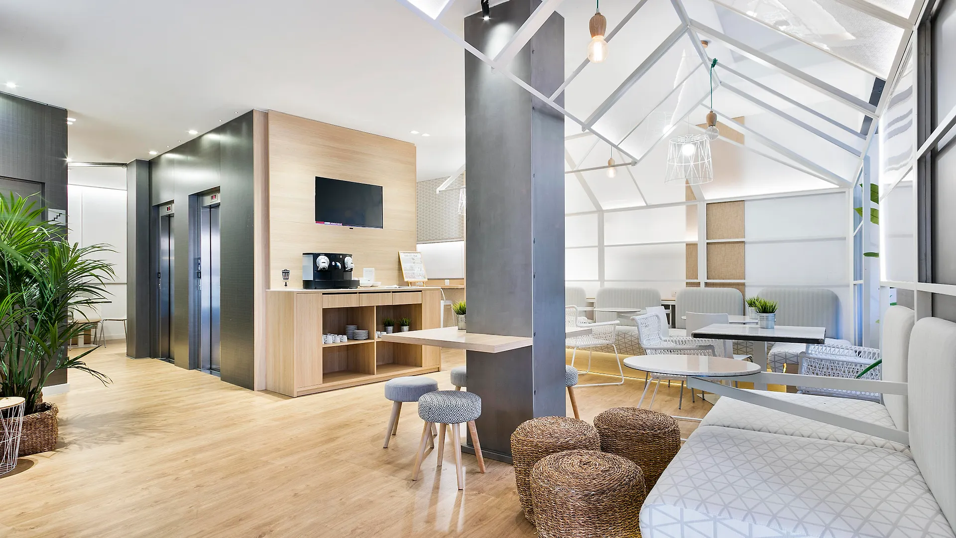 Hotel Acta Laumon Barcelona