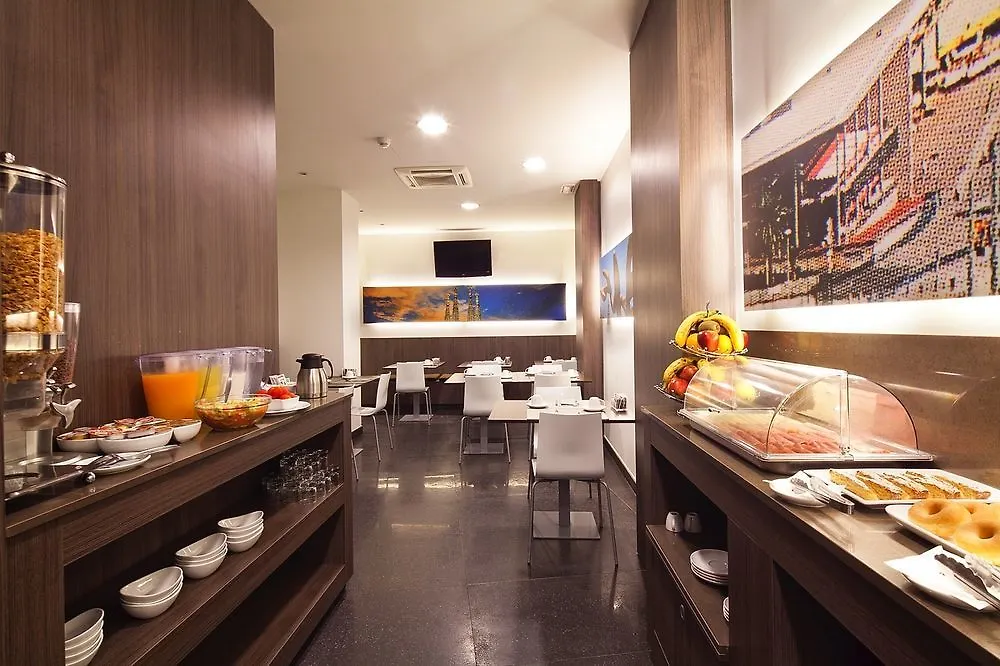 ***  Hotel Acta Laumon Barcelona Spain