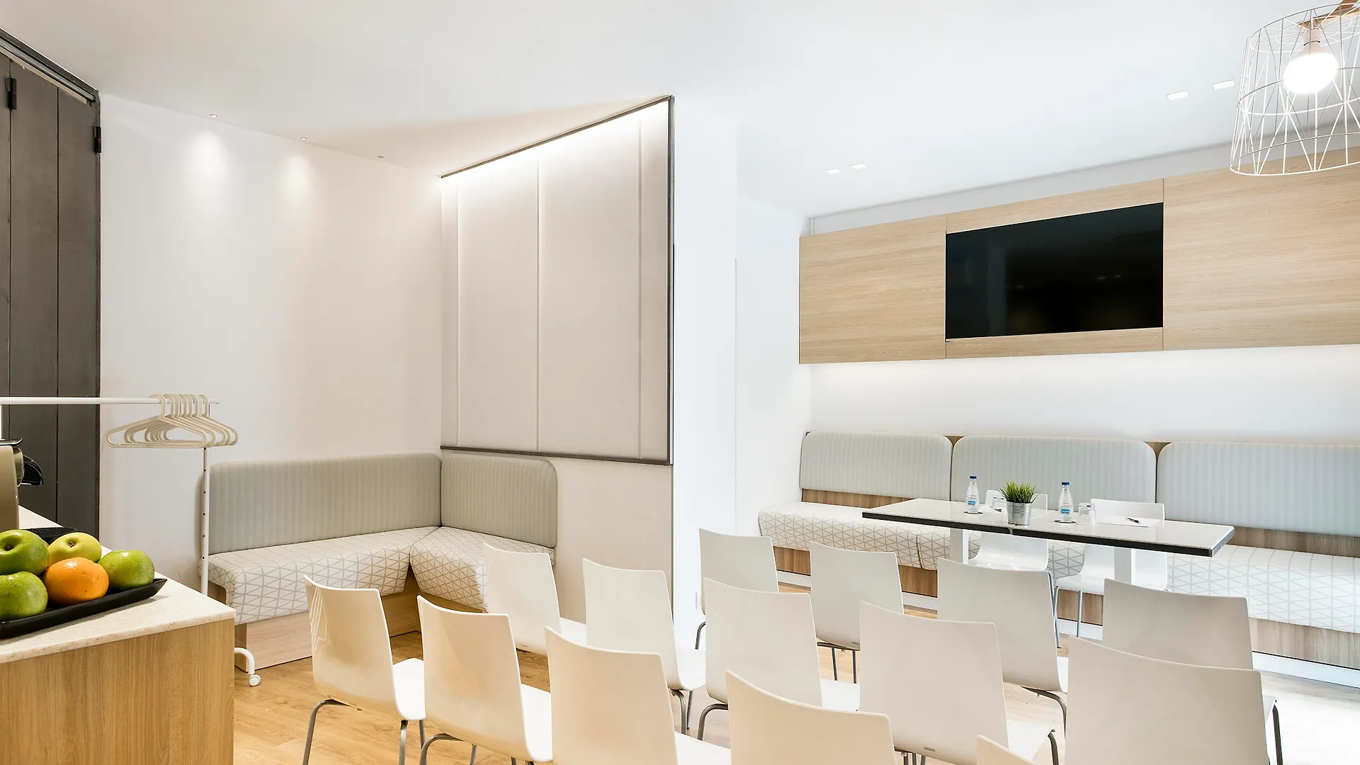 Hotel Acta Laumon Barcelona Spain